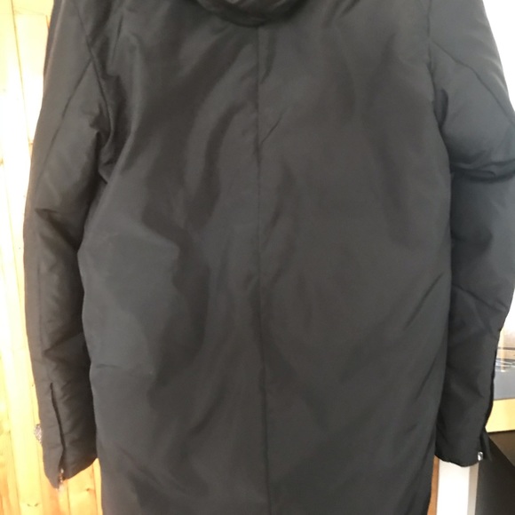 Black winter jacket with hood fits like M - Picture 3 of 6